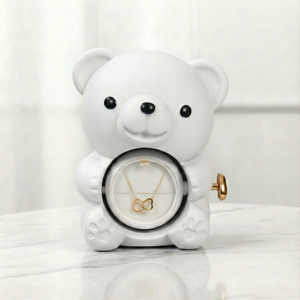 Medvídek s věčnou růží a náhrdelník s vlastními jmény