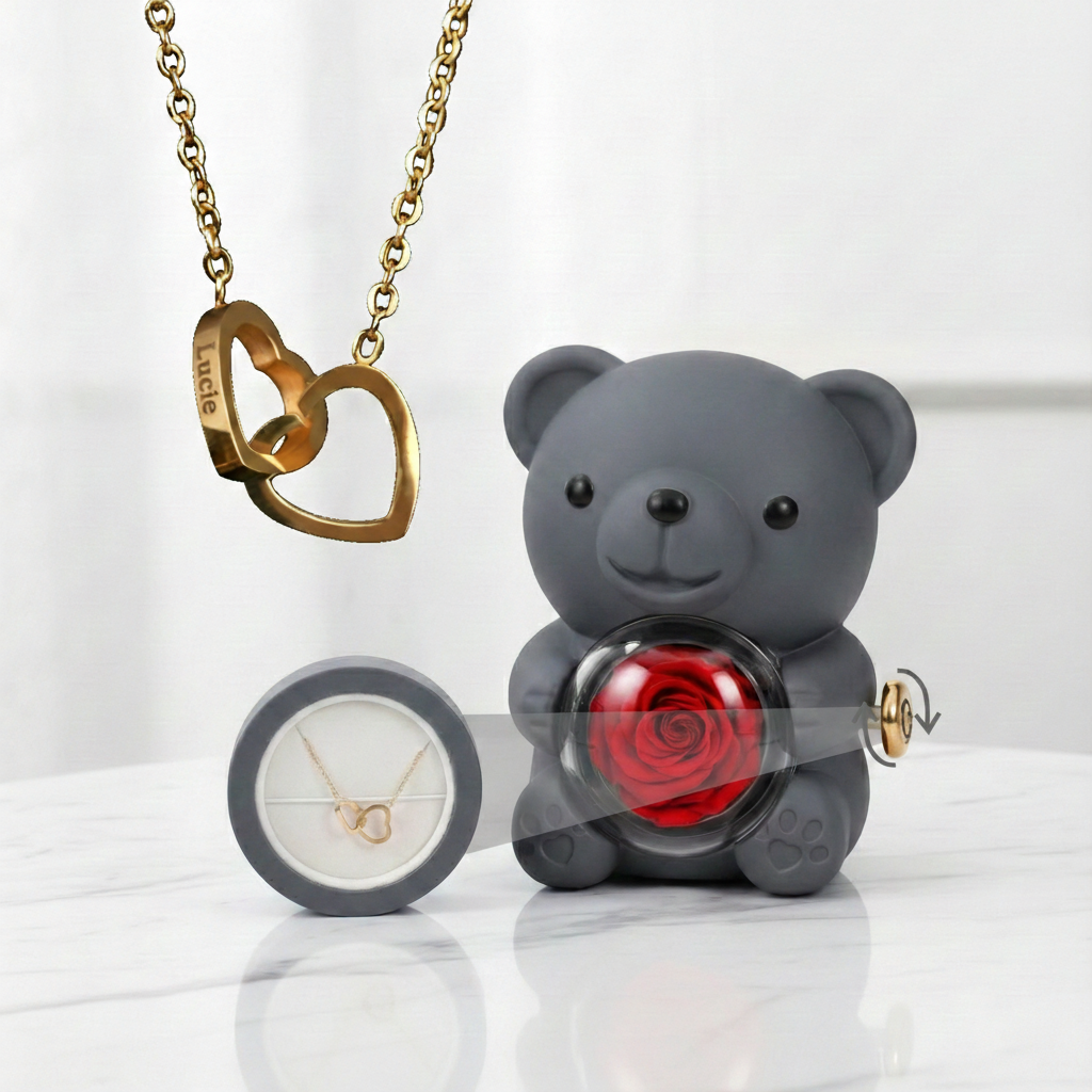 Medvídek s věčnou růží a náhrdelník s vlastními jmény