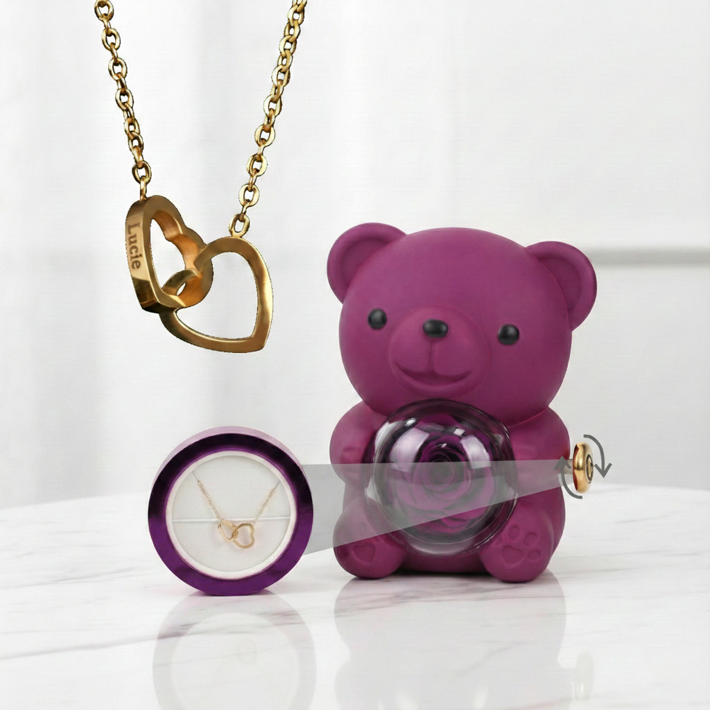 Medvídek s věčnou růží a náhrdelník s vlastními jmény