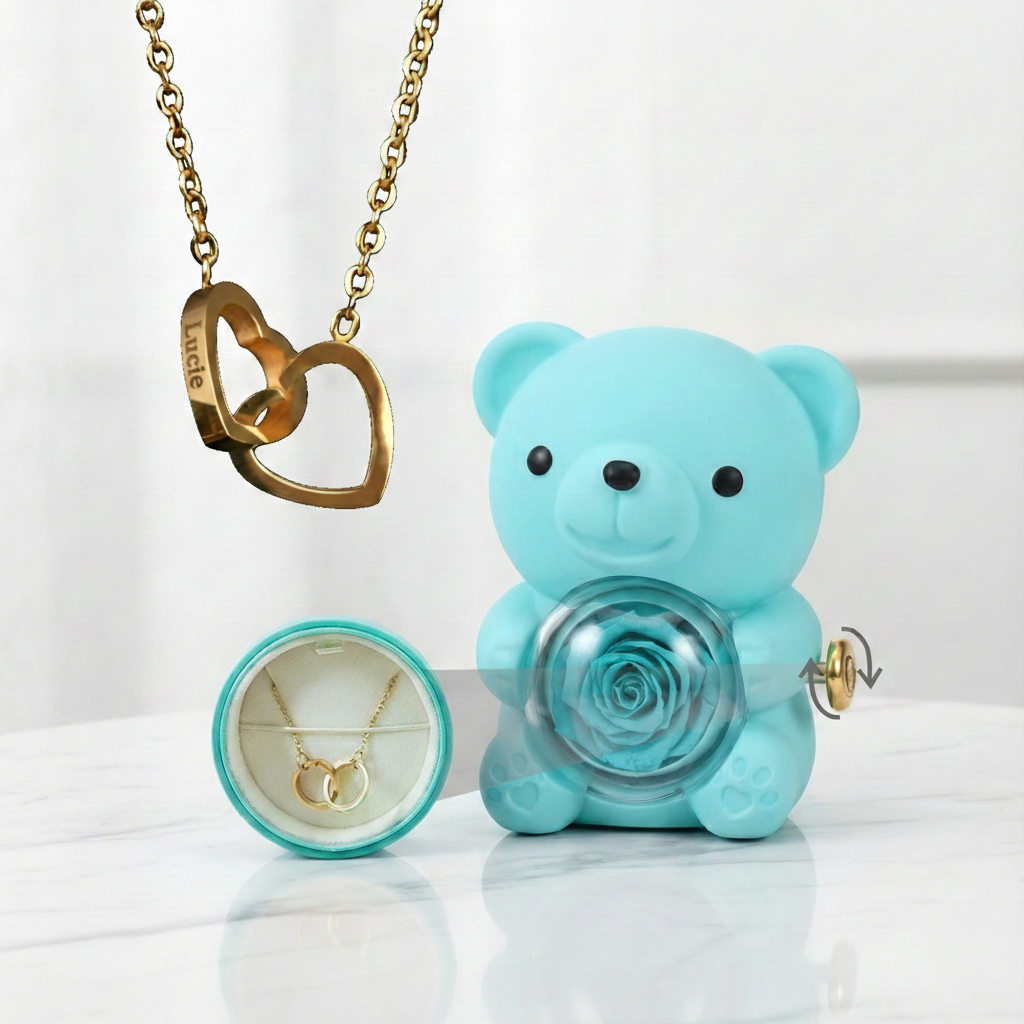 Medvídek s věčnou růží a náhrdelník s vlastními jmény