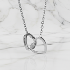 Dárková krabička s věčnou růží a náhrdelník s vlastními jmény