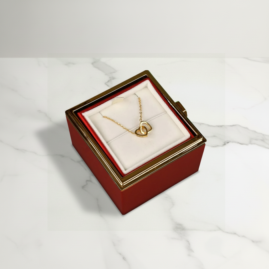 Dárková krabička s věčnou růží a náhrdelník s vlastními jmény